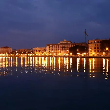 Aurora Daire Bari